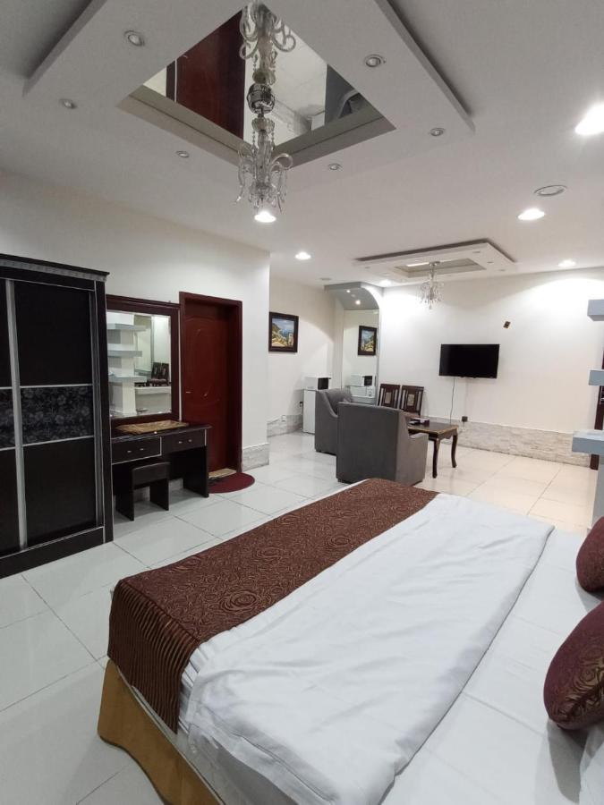 Celine Al Motamaiza Furnished Apartment Jiddah Esterno foto